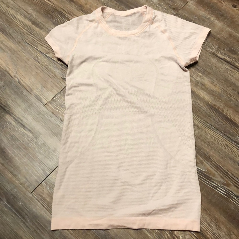 Lululemon swiftly shirt